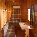Y Mobil Homes Regio مكان تخييم 4*