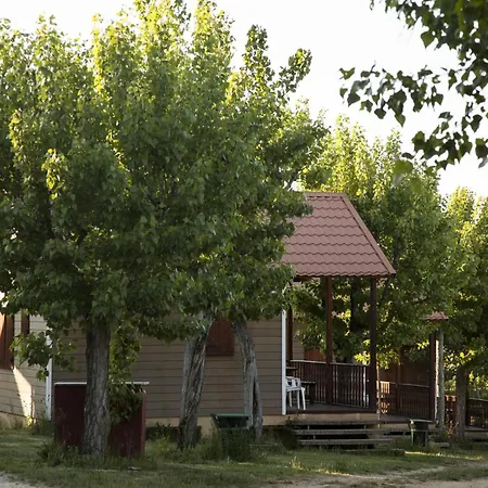 Y Mobil Homes Regio Campsite 4*