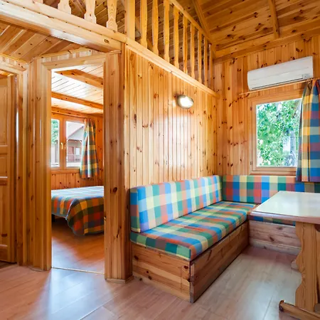 Y Mobil Homes Regio Campsite