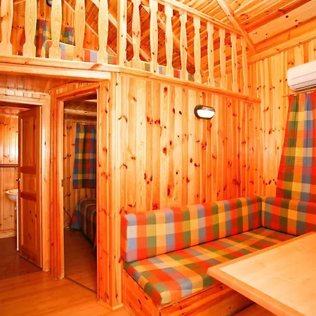 Y Mobil Homes Regio Campsite