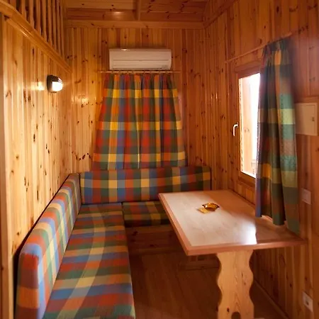 Y Mobil Homes Regio Campsite 4*