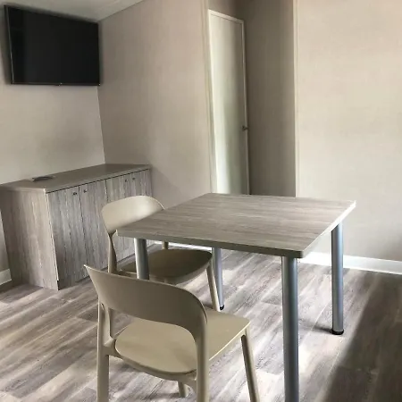 Y Mobil Homes Regio 4*