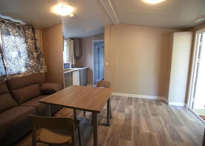 캠프장 Y Mobil Homes Regio