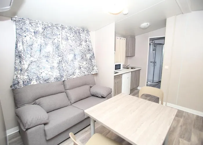 Y Mobil Homes Regio 4*