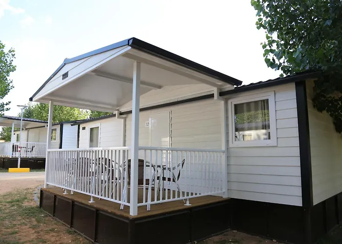 Y Mobil Homes Regio 4* Santa Marta de Tormes