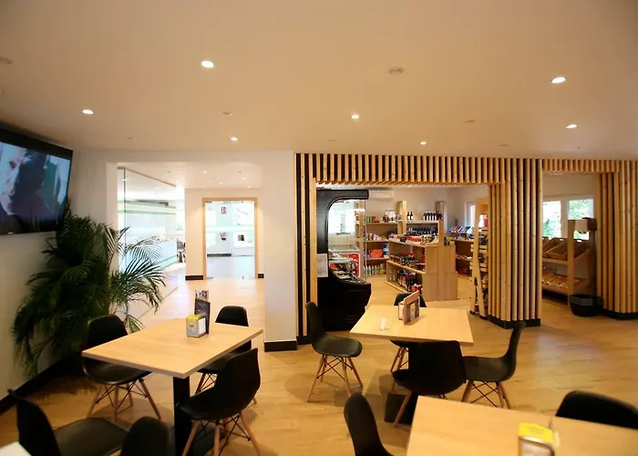 Parque de Campismo Y Mobil Homes Regio