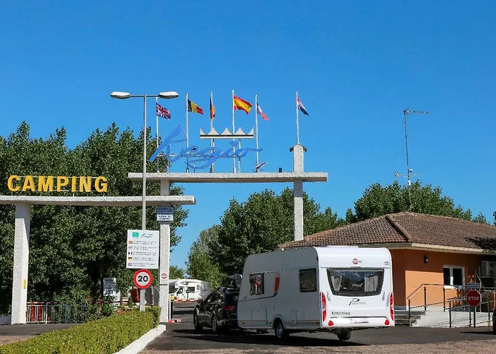 Y Mobil Homes Regio 4*